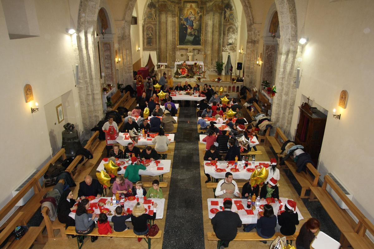 pranzo-di-natale-vescovo-ferentino-2008.jpg