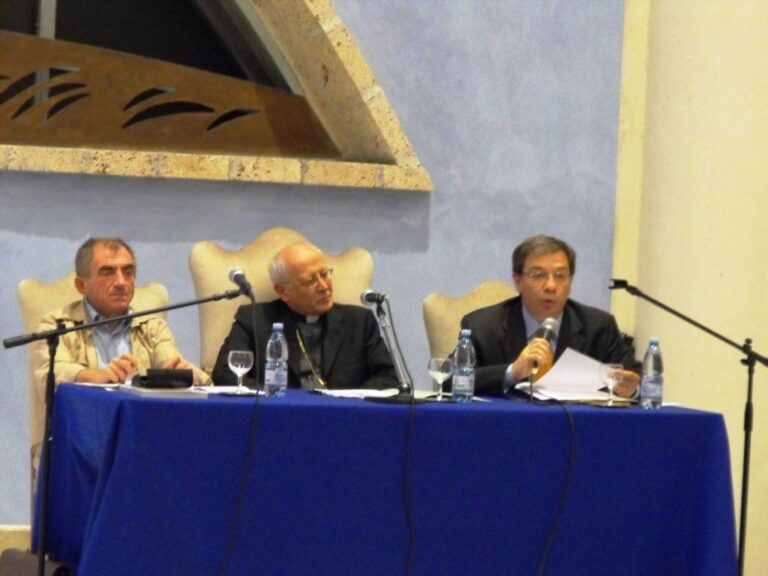 relatori_e_moderatore.jpg