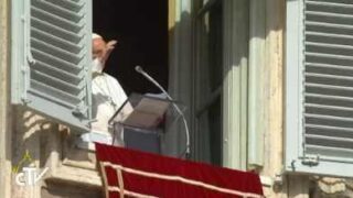 angelus-papa-francesco-2