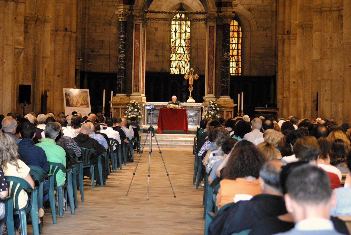 vescovo-assemblea-sept-2014