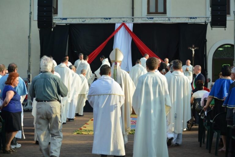 001 Corpus Domini 2015