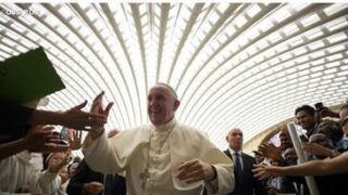 papa Francesco aula Paolo VI