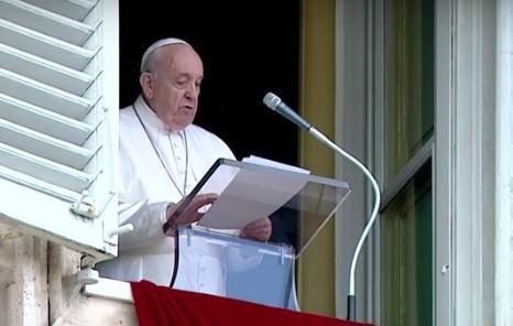 Angelus finestra palazzo apostolico Angelus finestra palazzo apostolico