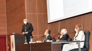 Gli anziani e la Bibbia012