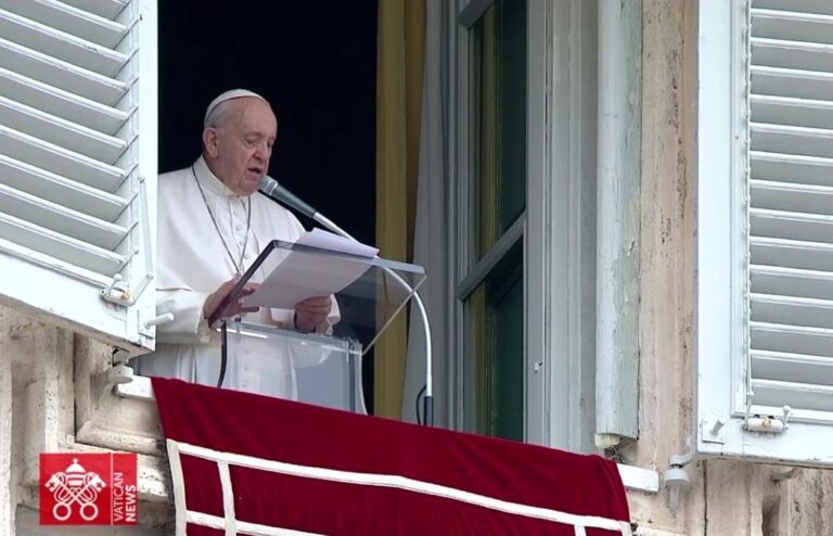 Angelus piano ravvicinato Angelus piano ravvicinato