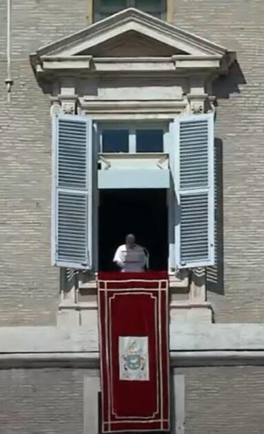 Angelus image verticale frontale