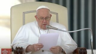Udiena generale lettura primo piano piazza san Pietro