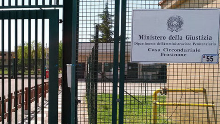 carcere Frosinone ingresso