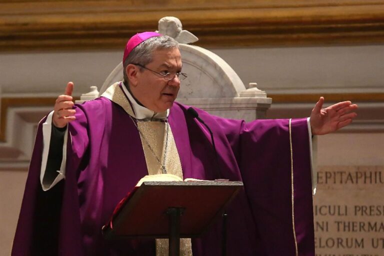 Marcianò braccia spalancate